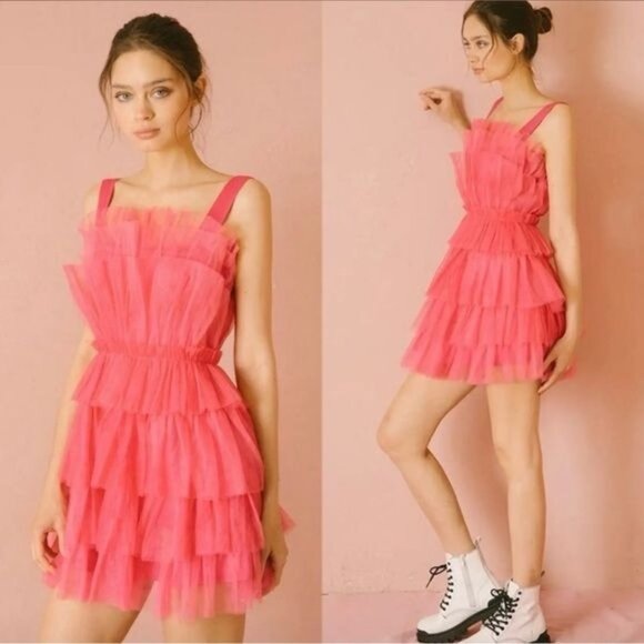 Storia Dresses & Skirts - NWT Storia Tulle Tiered Mini Dress M Pink Babydoll Ruffle